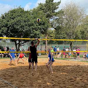 Erfolgreiches Beach-Volleyball-Turnier 2023